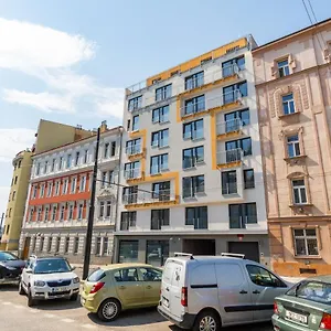 One Bedroom Penthouse # 82 In The Brand New Building Close To The Center With Free Parking Appartement Prague