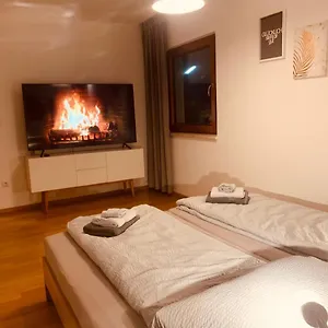 modern-cozy-2-zimmer-wohnung-balkon-parkplatz.com-bavaria.com/
