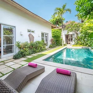 Tara By Finder Seminyak (Bali)