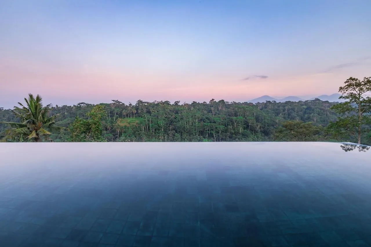 Ayuterra Resort Ubud 0*,